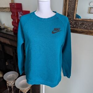 FLAW Nike Women's Small Crew Neck Sweatshirt Blue/Green Teal Logo Front 29